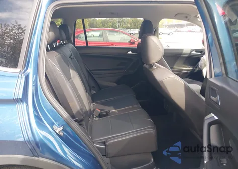 2020 Volkswagen Tiguan 2.0T Se/2.0T Se R-Line Black/2.0T Sel z USA, uszkodzony, nr VIN 3VV2B7AX2LM156048